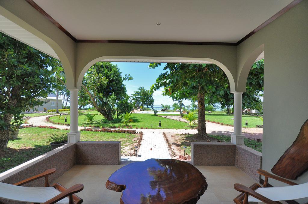 Cote D'Or Footprints Villa Baie Sainte Anne Екстериор снимка